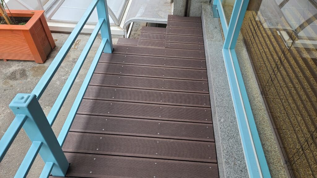 합성데크 가격 계산법: 자재비·시공비 분리 견적 가이드 시공 사진 1